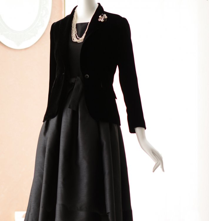 SUIT FOR CEREMONY